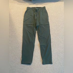 ‼️SOLD‼️Lulu green joggers